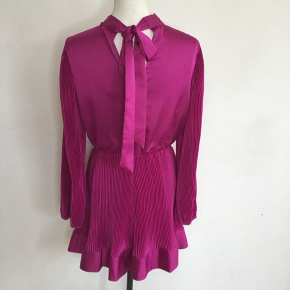 Milly Women Elegant Chic Fuchsia Pleated Long Sleeve Mini Dress Size 10 - Picture 3 of 15